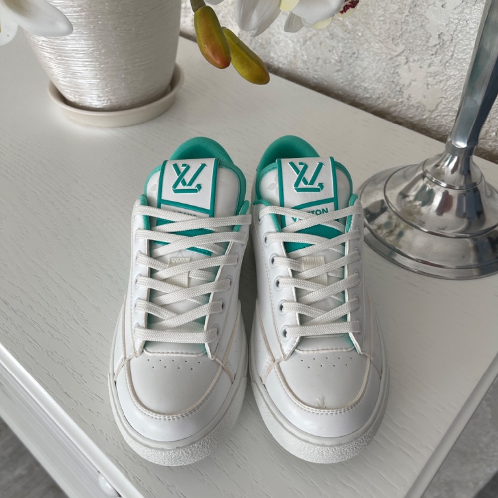 $1,130 Louis Vuitton Charlie Women’s Sneaker Size 34 1/2 AUTHENTIC😍 - Picture 4 of 15